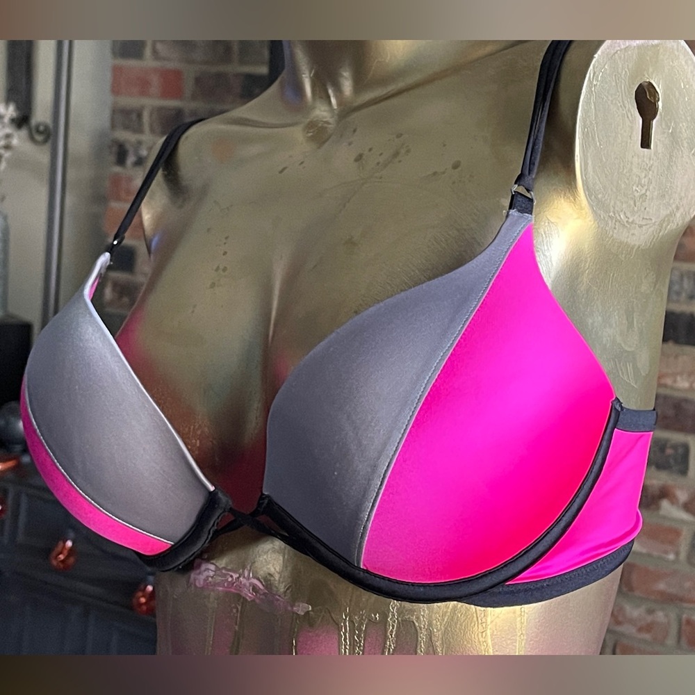 Victoria’s Secret padded bra 34B